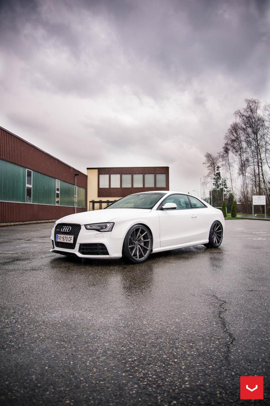  Audi RS5 Coupe on Vossen Wheels (CVT) 2017 года  (фото 24 из 26)
